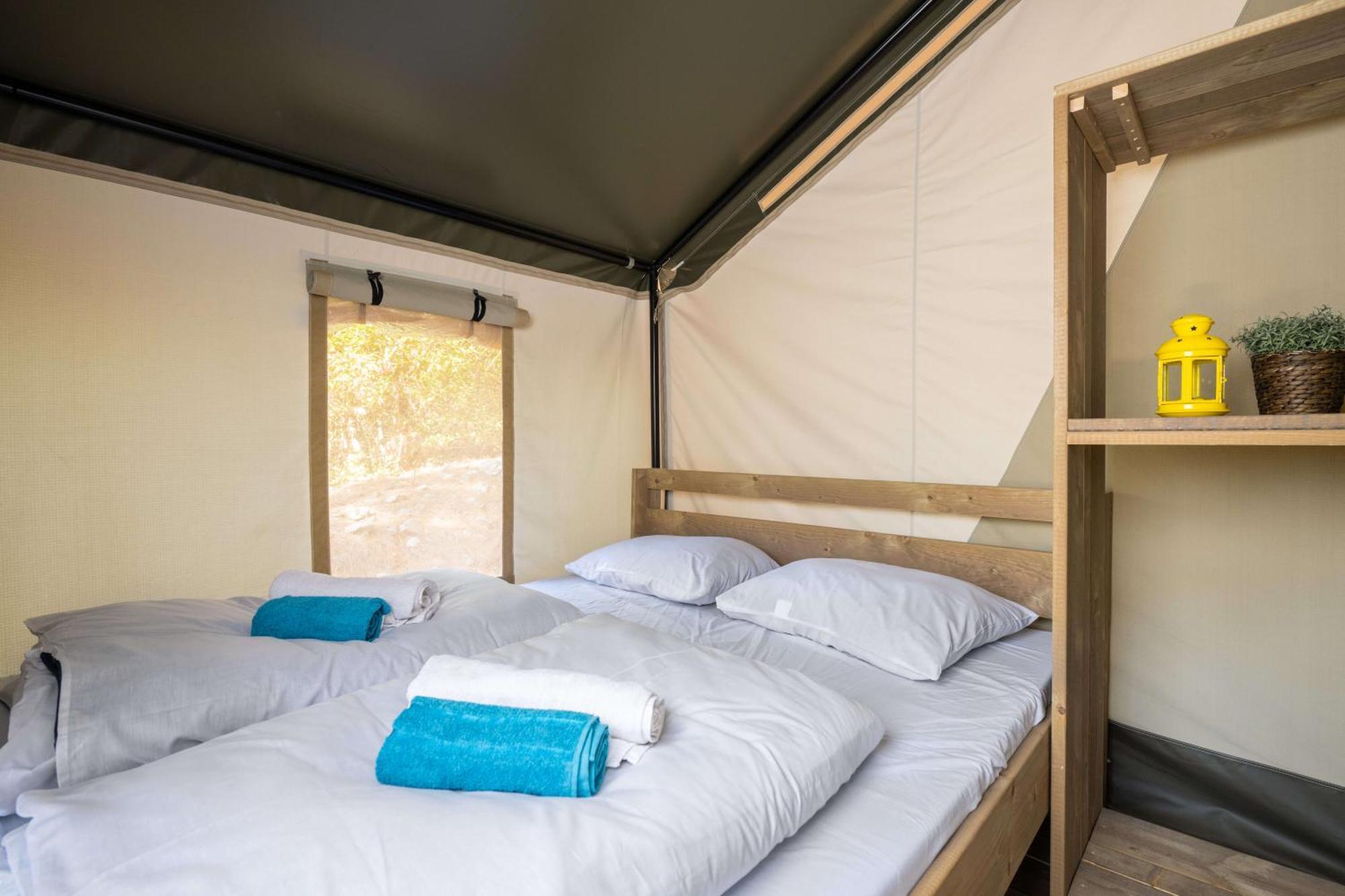 Easyatent Safari Tent Lanterna Červar-Porat Quarto foto
