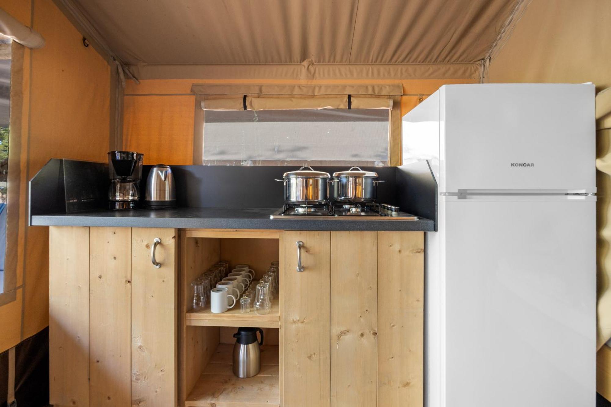 Easyatent Safari Tent Lanterna Červar-Porat Quarto foto